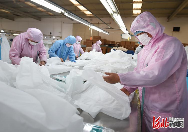 河北省開足馬力加快醫(yī)藥及醫(yī)療器械急需物資生產(chǎn)，全力保障防護用品供應